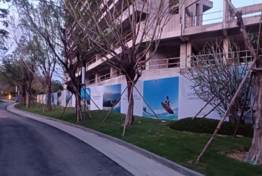 新华联香水湾围挡 